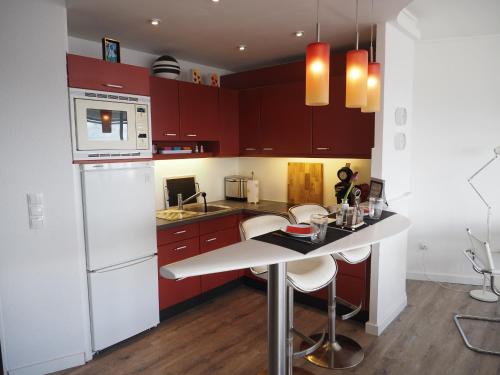 kuhinja, Ferienwohnung Schleiverliebt im Wikingturm 21 5 Schleswig in Wikingeck