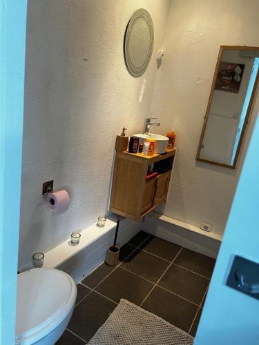 ห้องน้ำ, studio2 in บริญอล