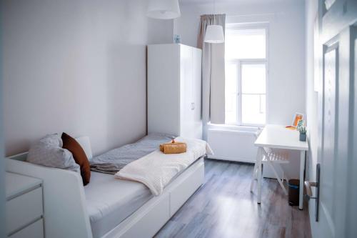 Malasits 1 private room with shared bathroom, Ráb