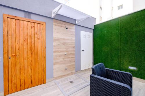 Two-Bedroom Apartment with Balcony image 6