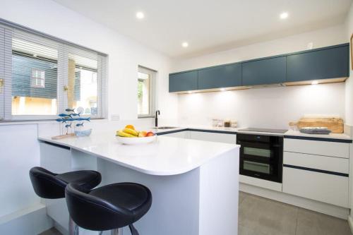Three-Bedroom House image 7