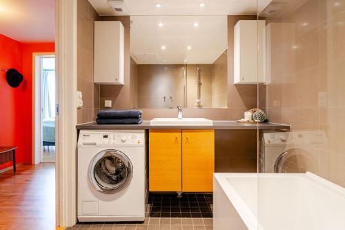Accessible corner apartment with 3 bedrooms, 2 bathrooms, 2 parkings and 3 balconies, Oslo (foto 9)