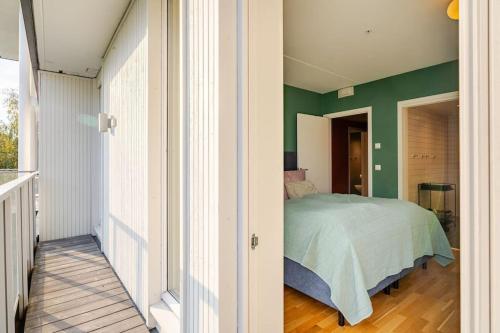 Accessible corner apartment with 3 bedrooms, 2 bathrooms, 2 parkings and 3 balconies, Oslo (foto 7)