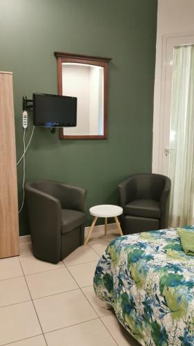 1 double bed