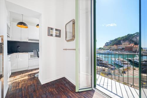 Sunlight Properties - Capitaine 54 - 1 Bedroom, stunning holiday rental apartment with balcony and port view, Nice (photo 7)