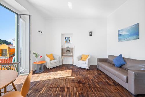 Sunlight Properties - Capitaine 54 - 1 Bedroom, stunning holiday rental apartment with balcony and port view, Nice (photo 6)