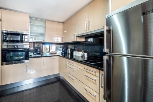 Beautiful Beachfront Apartment in โลส กรานาโดส เดล มาร์