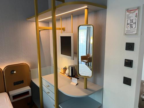 Lint Hotel Köln - image 14