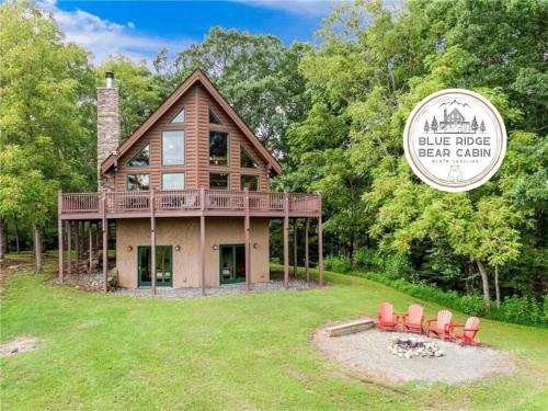 Holiday Cabin-fire Pit-hot Tub-48 Acres-asheville in Marshall, USA