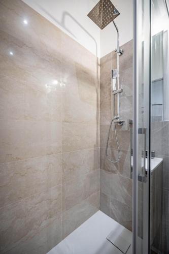 YD elegant apt with garden