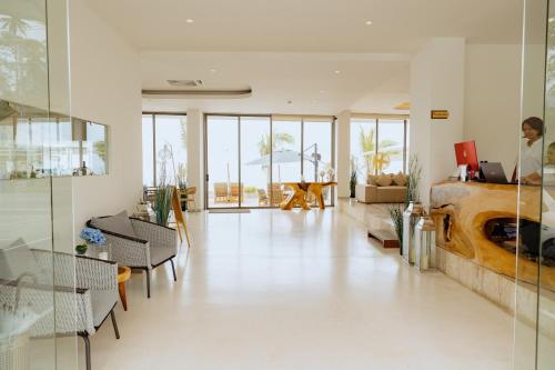 Elite Atoll Beachfront Hotel  in Khanom