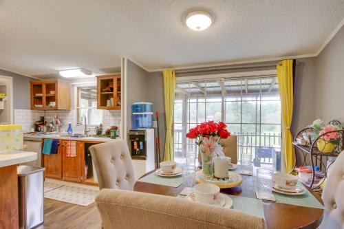 Screened Porch with Lake Views Waterloo Home! in Waterloo, USA