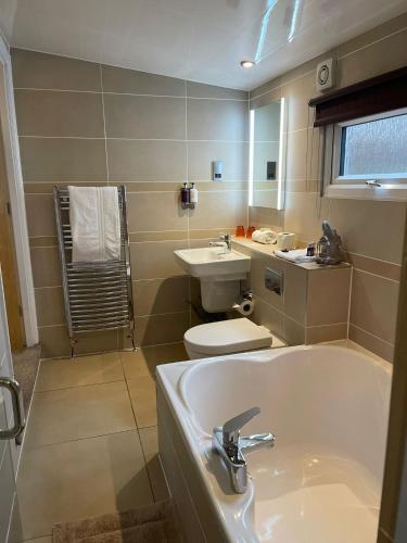 599849457 Windermere Boutique Hotel Spa Suites & Hot Tubs