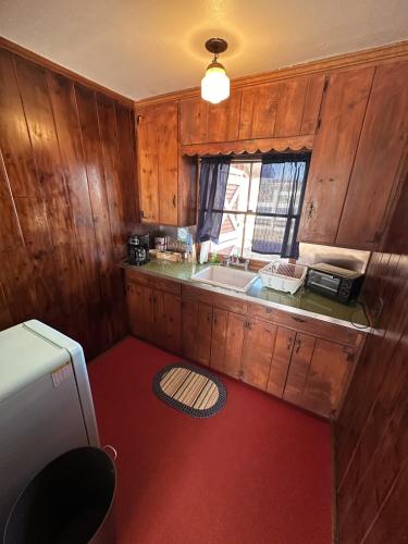 Joshua Tree Ranch House Motel - Downtown - Room #5