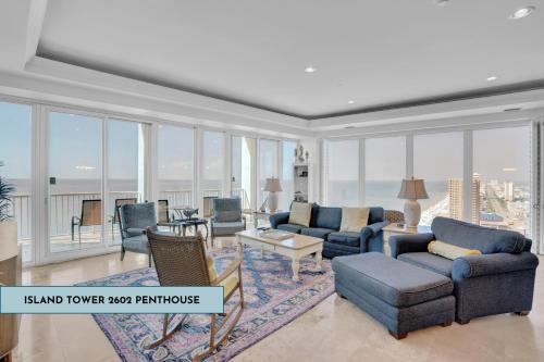 Island Tower 2602 Penthouse by Liquid Life