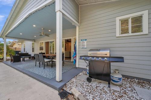 Heated Pool, Stylish Home - Grand Cypress Retreat, Clearwater (photo 6)