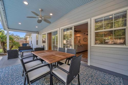 Heated Pool, Stylish Home - Grand Cypress Retreat, Clearwater (photo 9)