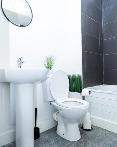 Spacious Ground Floor Apt near Old Trafford Stadium, Manchester (fotografie 2)
