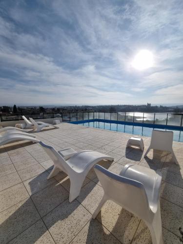수영장, Depto triplex frente el lago in 비야 카를로스 파스