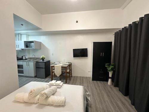 Davao City Studio Unit Condo near airport in كابانتيان