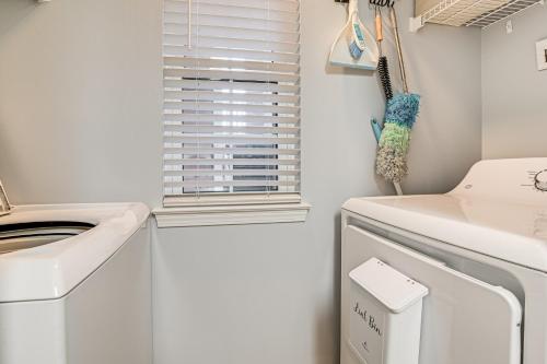 Myrtle Beach Condo on Intracoastal Waterway! - image 5