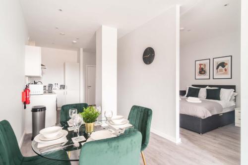 Stylish 2 Bed Apartment in Waterloo Liverpool, Liverpool (photo 10)