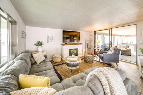 Seven Bays Vacation Rental on Lake Roosevelt! in Davenport (WA)