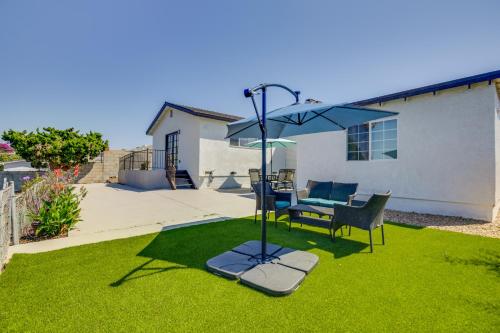 Near Beaches San Diego Apt with Shared Backyard! in San Diego, USA