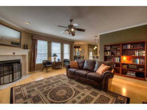 Popular Large Beautiful House Near Downtown Austin in Austin, USA