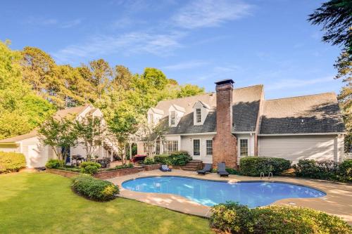 Private Pool Spacious 5BR Family-Friendly Home in Conyers, USA