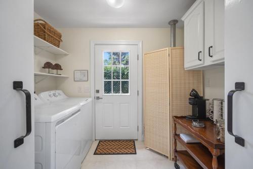 New Listing - Historical Home in Mossy Oaks - image 5