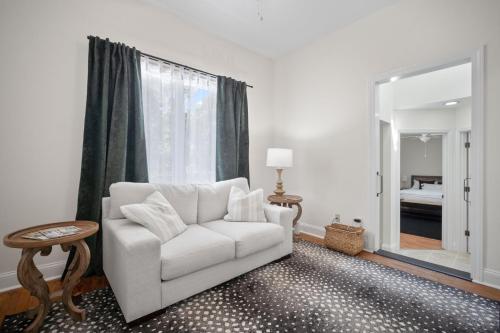 New Listing - Historical Home in Mossy Oaks - image 4