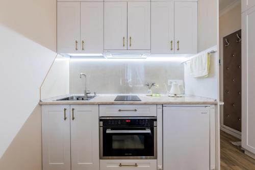 Райский уголок с камином в Соломенском районе Киева - image 3