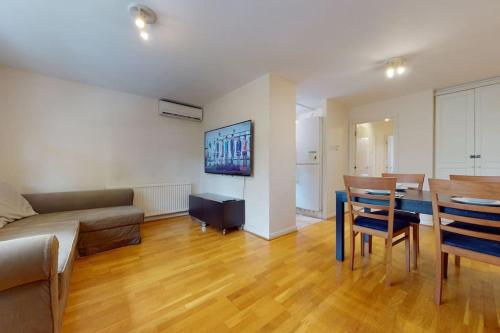 -Air Con- Cute 2BD flat 1 Min Maida Vale Station!, Londra