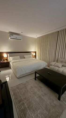 أستديو هادئ وأنيق بجانب البوليفارد (أستديو هادئ وأنيق بجانب البوليفارد) in العقيق