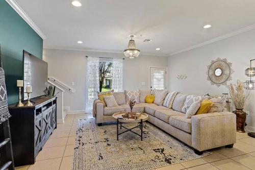 Lovely 2-bd condo close to campus, free parking in Baton Rouge, USA