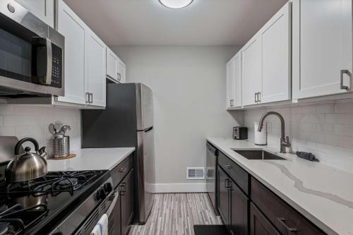 Cozy Two-Bedroom One-Bathroom Stay in Rochester Hills in Rochester Hills, USA
