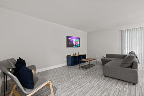 Stylish Two-Bedroom Two-Bathroom in Rochesters Historic District in Rochester Hills, USA
