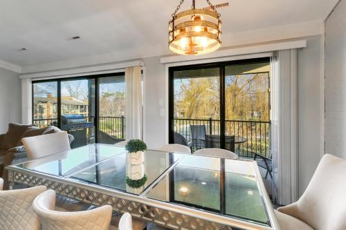 Stunning Pool View Condo at Abbey Villa - Gas Fireplace in Lake Geneva, USA