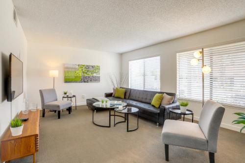 Desert Getaway with Pool Walk to Tahquitz Creek Golf - image 11