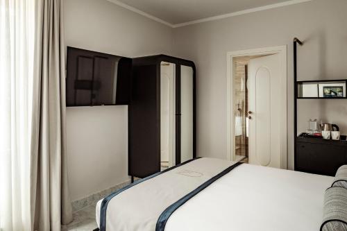 Junior Suite with Terrace image 2