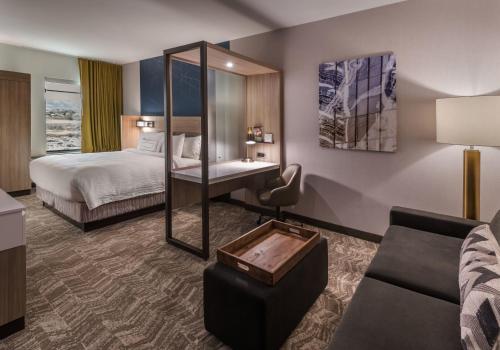 SpringHill Suites by Marriott Reno - image 12