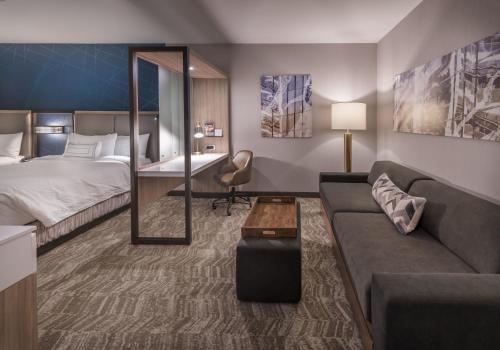 Suite, king