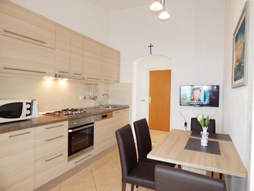 Apartment with Sea View image 10