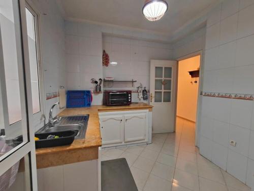 Traditional Spacious 2 Bedroom Tangier Center Family Apartment in Souani