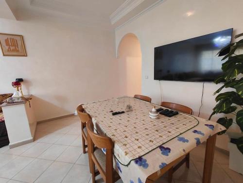 Traditional Spacious 2 Bedroom Tangier Center Family Apartment in Souani