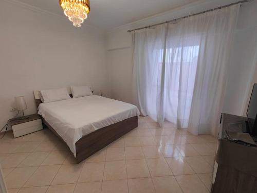 Traditional Spacious 2 Bedroom Tangier Center Family Apartment in Souani