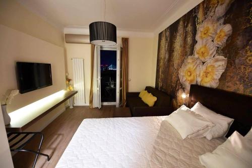 Prime City Center Apartment - Walk to All Attractions