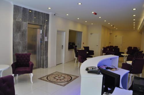 Hall, Hotel Iscen in Mustafakemalpasa