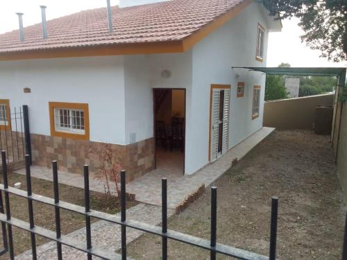 2 bedrooms, 4 beds